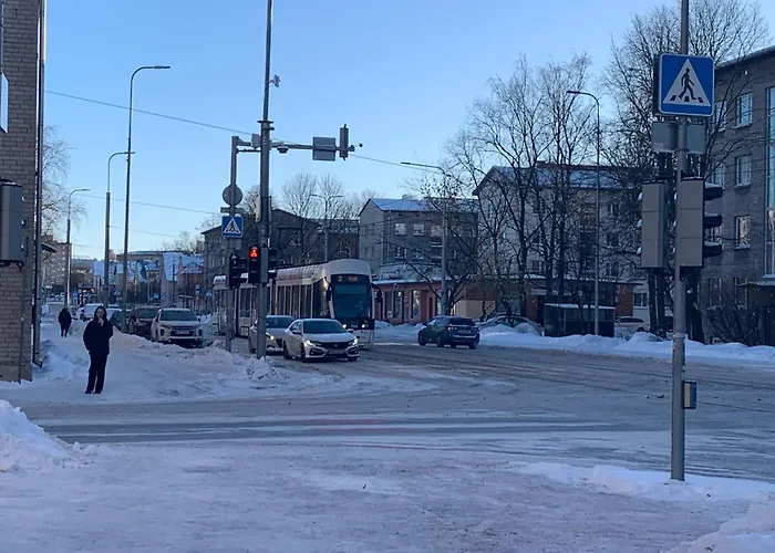 Dikol Two-room Apartment-self Check-in & Free Parking Near Center Apartament