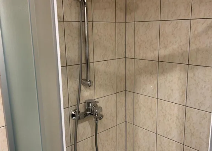 Dikol Two-room Apartment-self Check-in & Free Parking Near Center Apartament