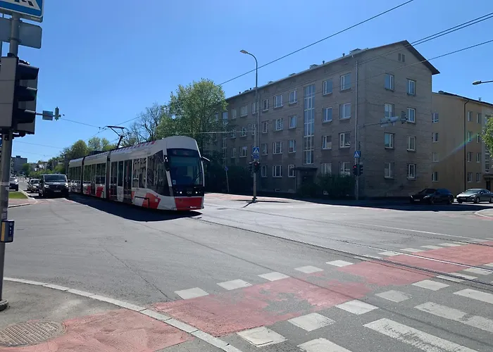 Dikol Two-room Apartment-self Check-in & Free Parking Near Center *